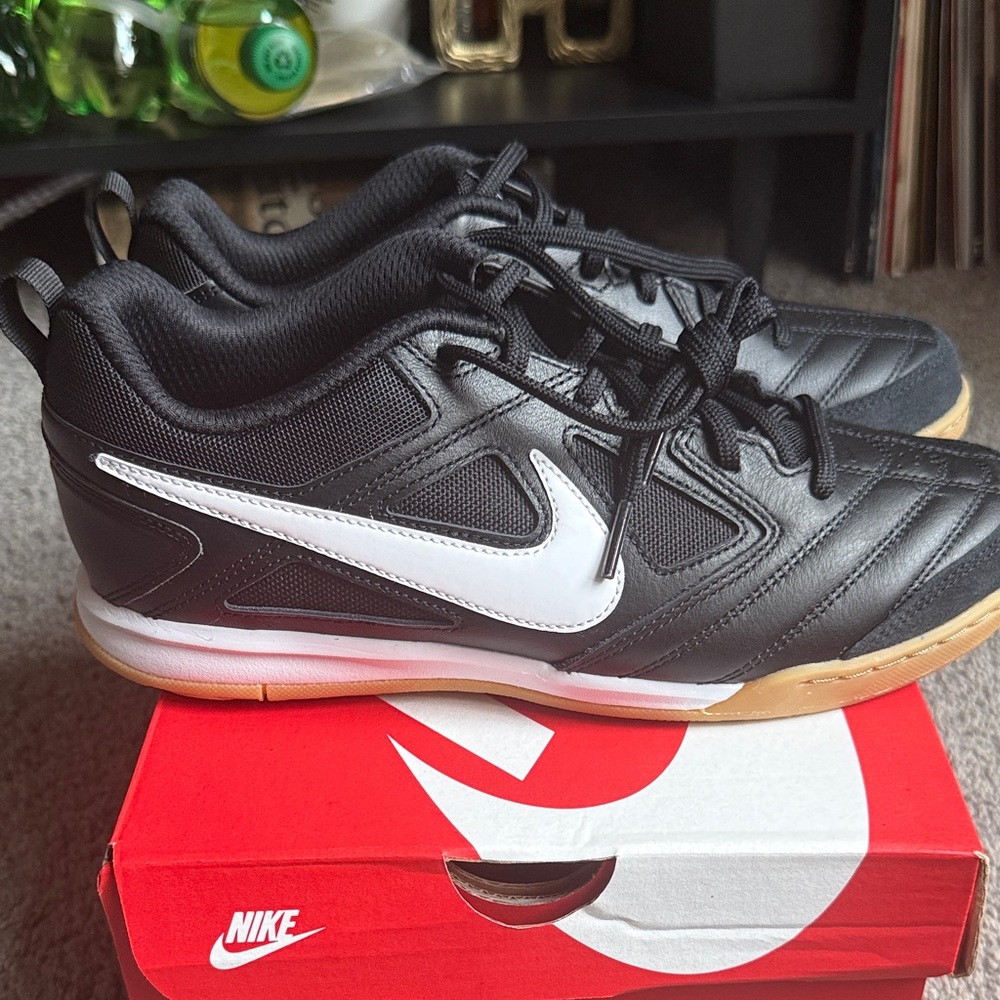 Nike Black and White Sneakers with Gum Sole